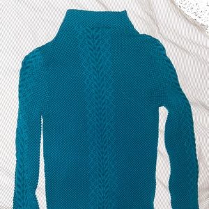 Tight fitting Sweater